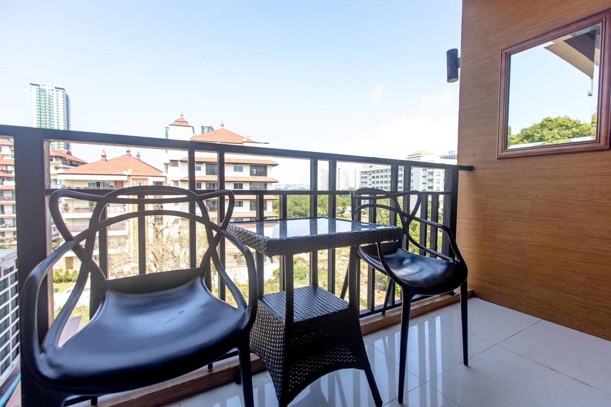جومتين بيتش Sun Sky Resort Near Beach المظهر الخارجي الصورة